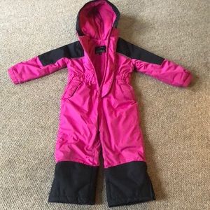 Ixtreme outfitters one piece ski/snowsuit